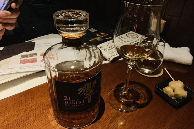 japanese-whisky-tasting-experience-at-local-bar-in-tokyo
