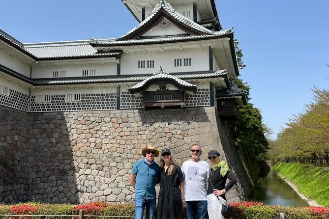 kanazawa-6hr-full-day-tour-with-licensed-guide-and-vehicle