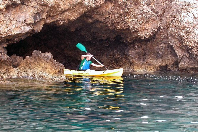 kayak-tour-to-malgrats-islands-from-santa-ponsa
