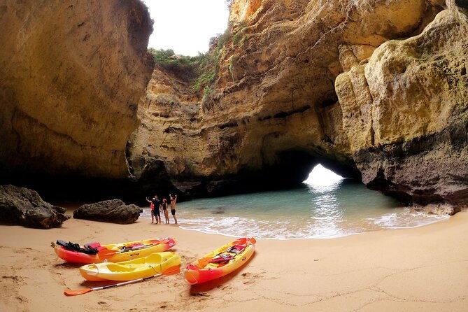 kayak-tours-to-benagil-marine-caves-from-benagil-beach