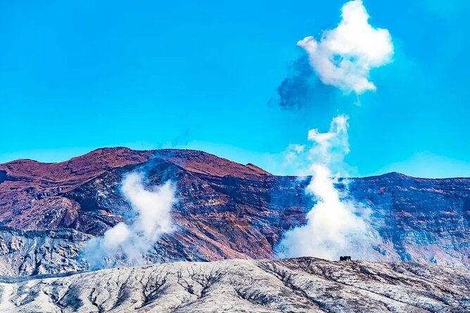 kumamoto-castle-kusasenrigahama-and-mount-aso-tour-from-fukuoka