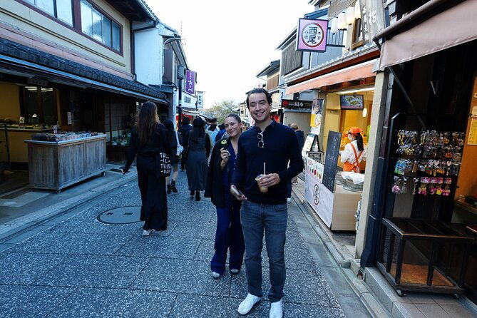 kyoto-4-hr-gion-private-guided-tour-maiko-or-geisha-dinner