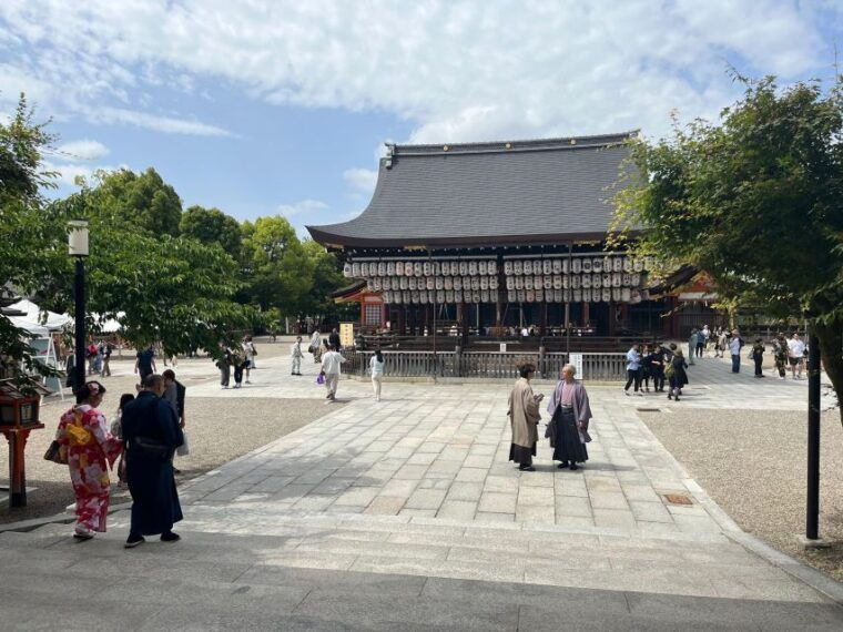 kyoto-half-day-private-guided-tour-to-the-old-town-of-gion
