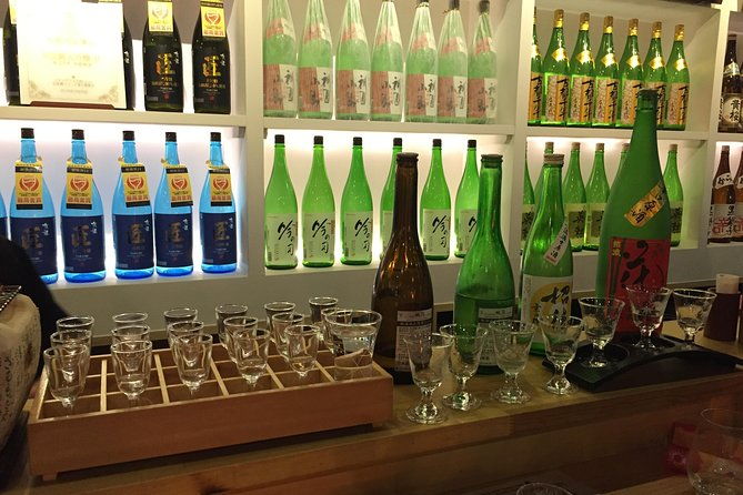 kyoto-sake-tasting-near-fushimi-inari