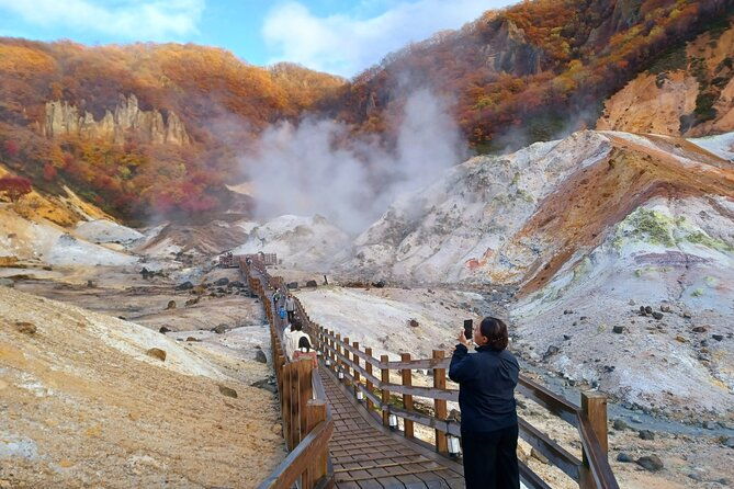 lake-toya-and-noboribatsu-hell-valley-private-day-trip