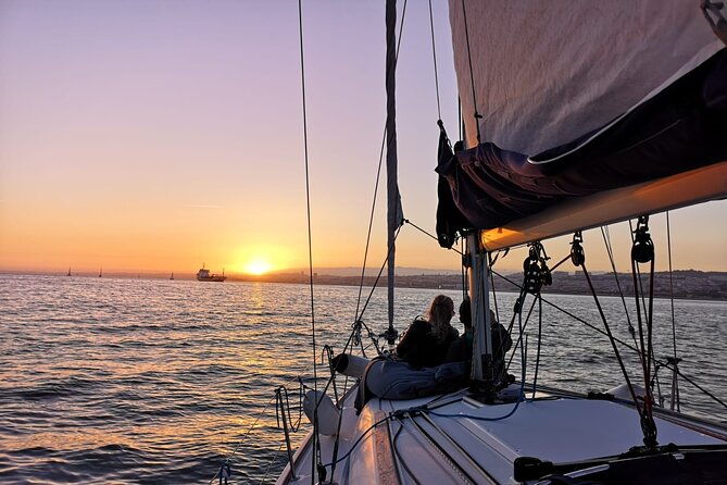 lisbon-sunset-sailing-cruise-with-a-drink-2h-small-group-tour