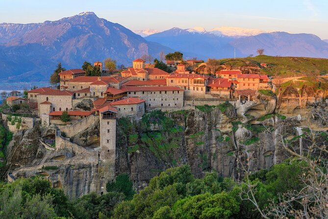 meteora-self-guided-app-based-driving-tour