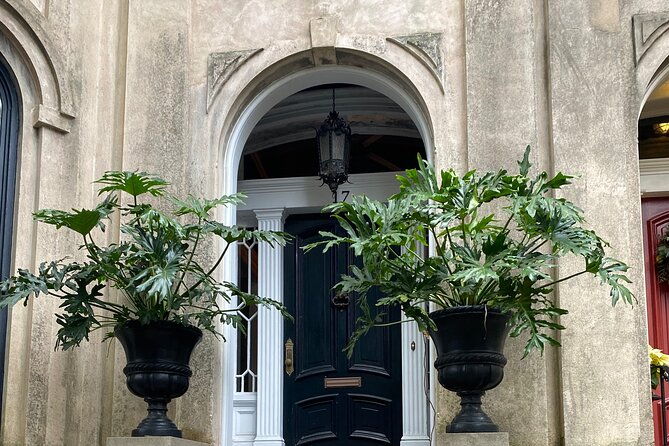 midnight-in-the-garden-of-good-and-evil-walking-tour