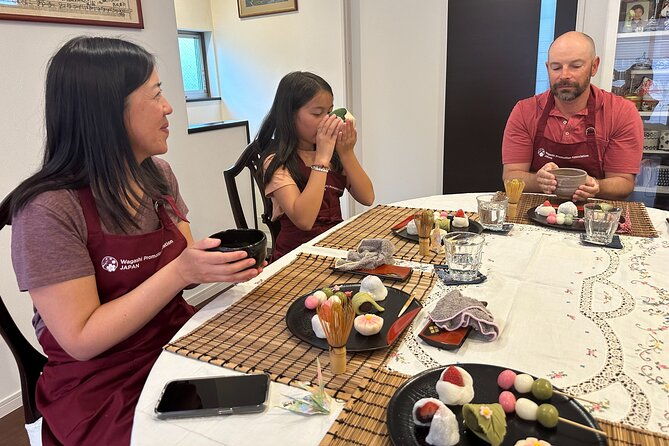 mochi-sweets-making-class-in-tokyo