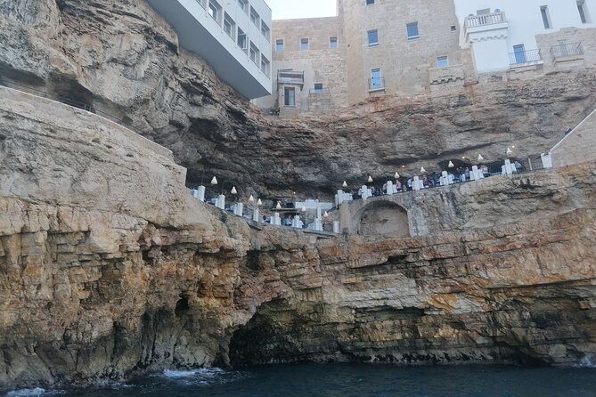 monopoli-shared-tour-by-gozzo-boat-to-the-polignano-caves