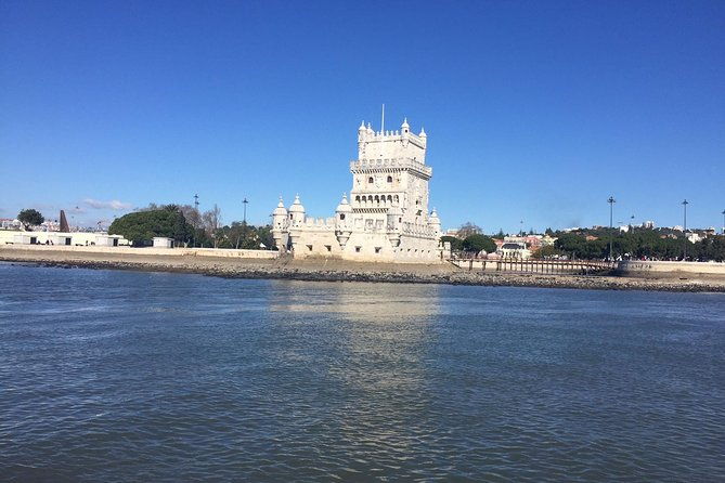 morning-sailing-tour-in-tagus-river-from-lisbon