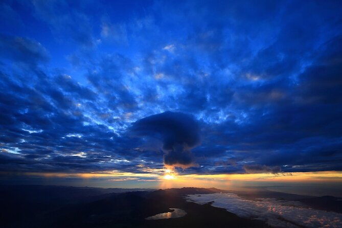 mt-fuji-private-tour-by-car-with-pick-up-from-tokyo