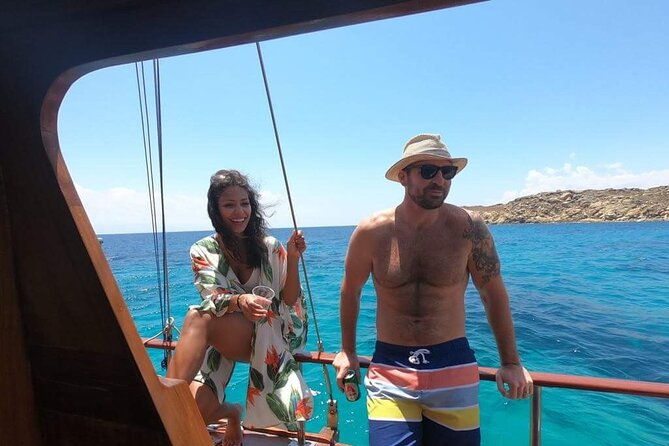 mykonossail-cruise-to-delosrhenia-islands-with-bbqdrinks