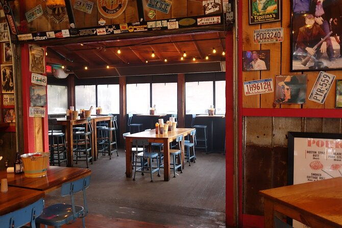 nashville-walking-food-tour-with-secret-food-tours