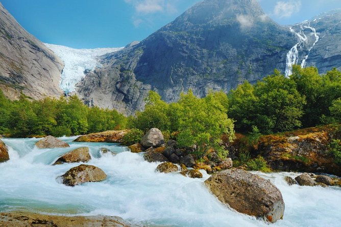 olden-shore-excursion-the-amazing-briksdal-glacier