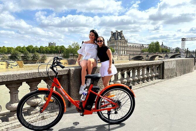 paris-guided-city-sightseeing-tour-by-bike-or-e-bike