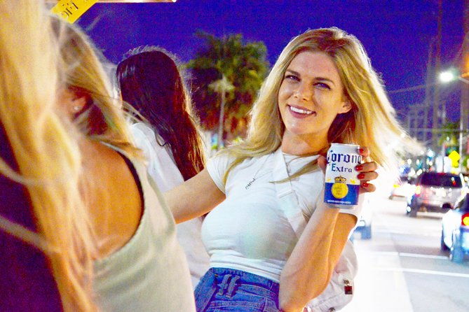 pedal-pub-miami-wynwood-graffiti-bar-tour-private-ride