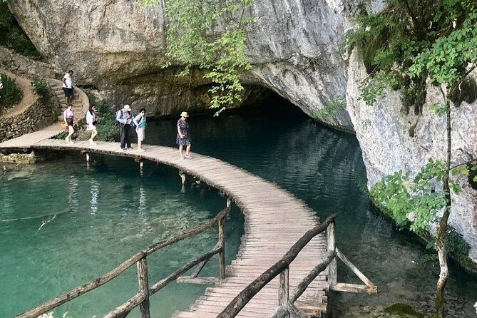 plitvice-lakes-excursion-day-tour-from-zadar