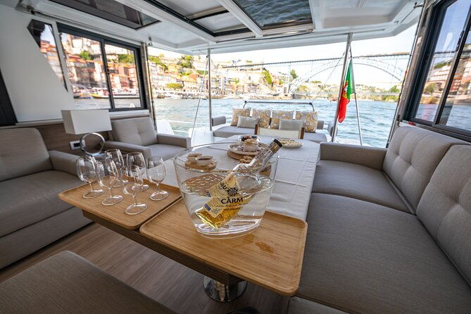 porto-douro-river-sightseeing-sailing-cruise-at-sunset-or-daytime