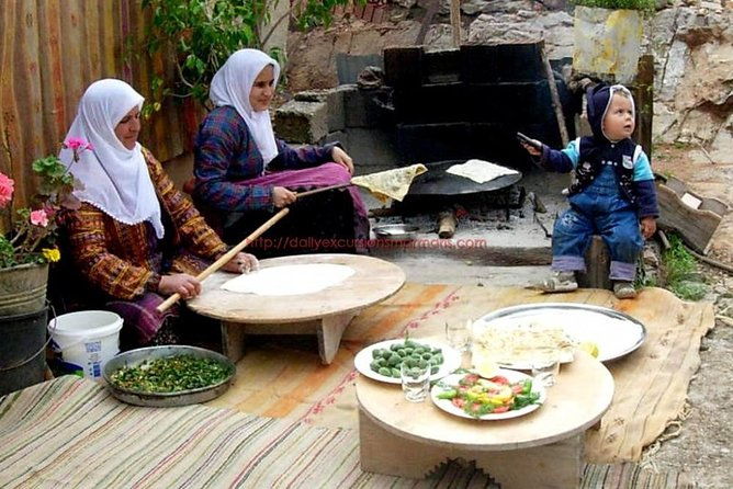 private-bodrum-village-tour-1-glass-free-local-wine