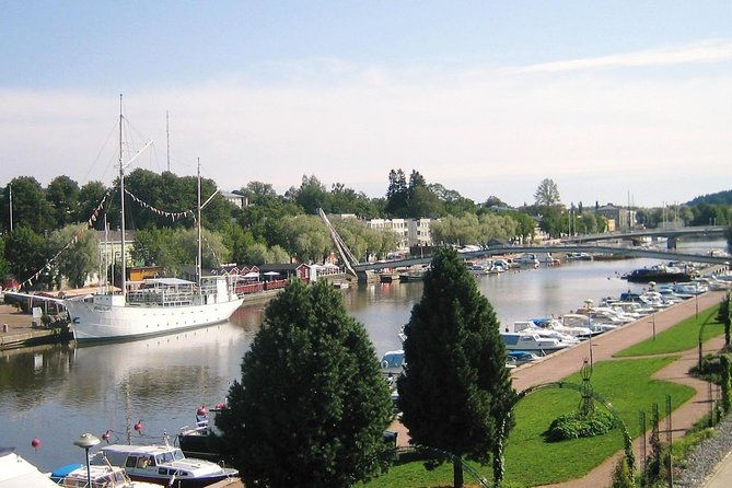 private-helsinki-and-medieval-porvoo-vip-tour
