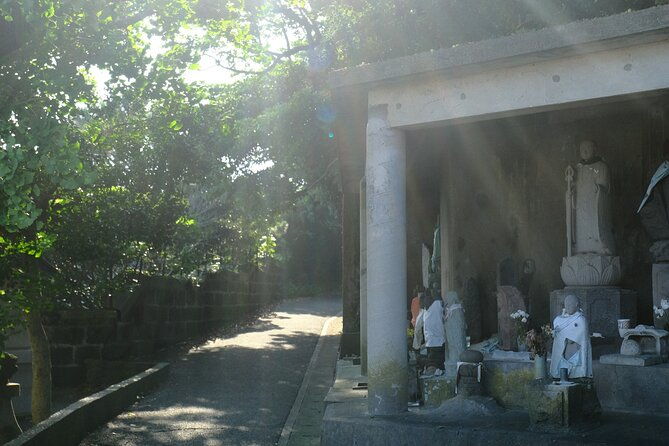 private-hiking-and-cultural-immersion-at-historical-port-town