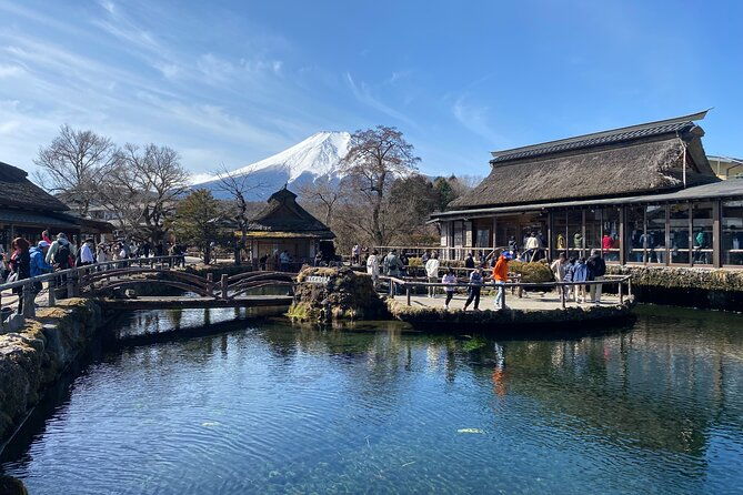 private-mt-fuji-driving-tour-with-a-local-english-speaking-guide
