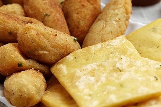 private-palermo-historic-walking-tour-and-street-food