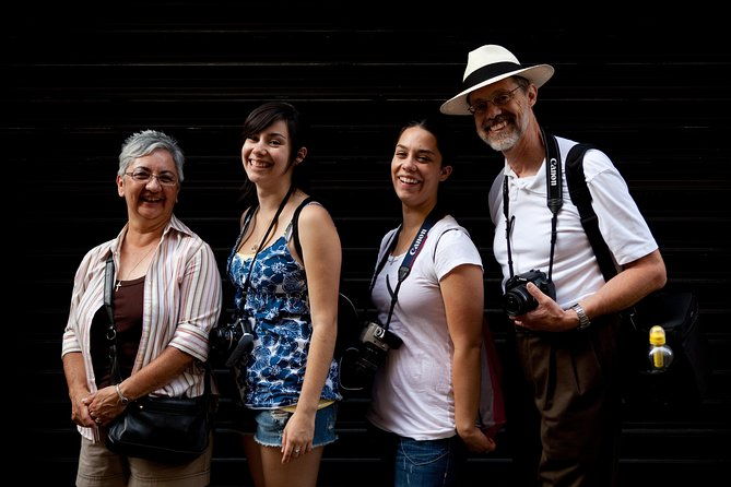 private-photography-walking-tour-of-paris-latin-quarter-or-montmartre