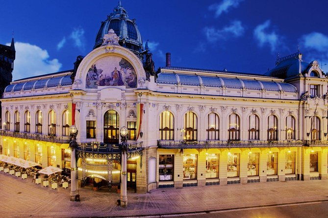 private-sightseeing-in-prague-by-night