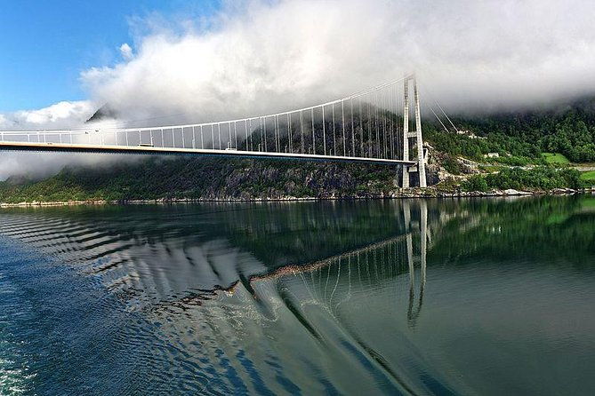 private-tour-hardangerfjord-voss-gondola-4-great-waterfalls