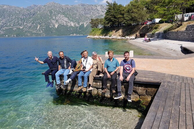 private-transfer-split-airport-to-split-any-location-up-to-8-passengers