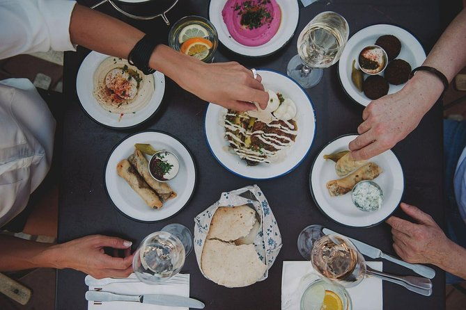 private-vienna-food-coffee-and-market-walking-experience
