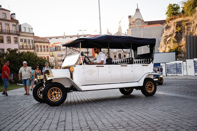 private-vintage-city-tour-in-a-ford-t-electric