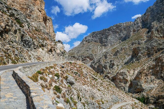 rethymno-private-tour-to-spili-kourtaliotiko-kalypso-beach