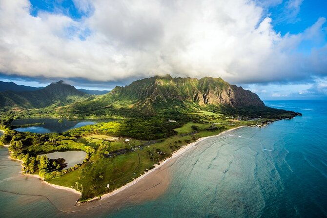 royal-crown-of-oahu-60-min-helicopter-tour-doors-off-or-on