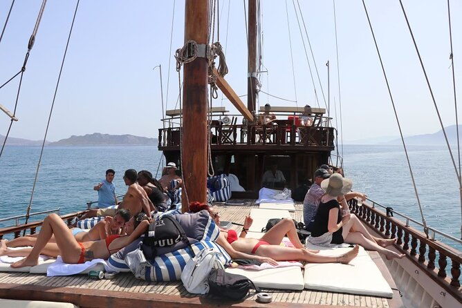 sailing-the-saronic-gulf-agistri-moni-aegina-all-day-cruise