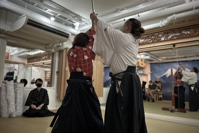 samurai-training-with-modern-day-musashi-in-kyoto