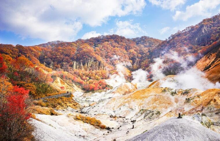 sapporo-hokkaido-noboribetsu-toya-ko-otaru-full-day-tour