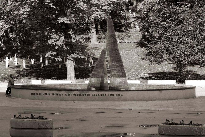 sarajevo-conceptual-art-tour-galleries-art-and-arhitecture