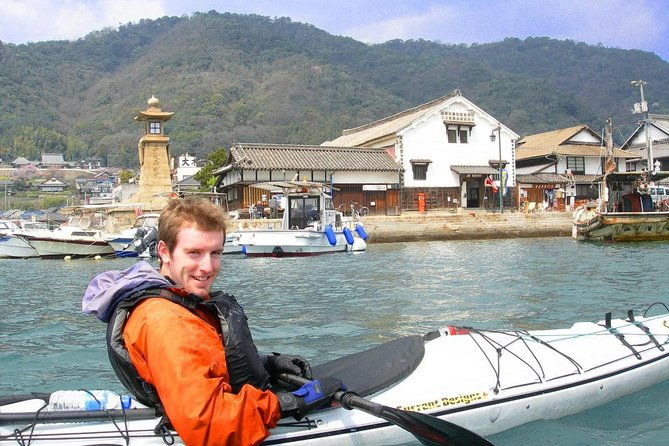 sea-kayak-tour-to-the-history-of-tomonoura-in-the-seto-inland-sea