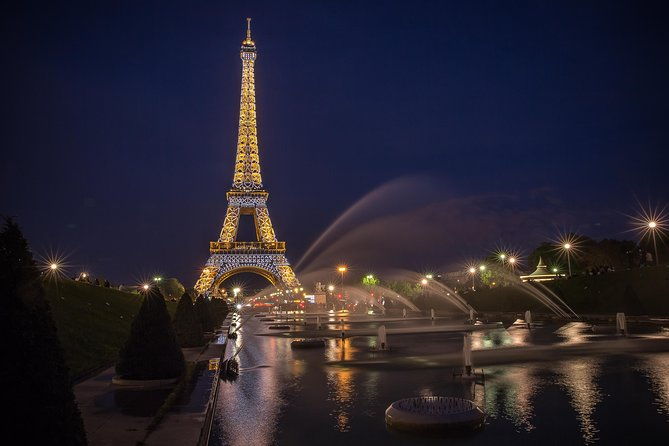seine-river-dinner-cruise-maxims-de-paris-with-champagne-and-live-music