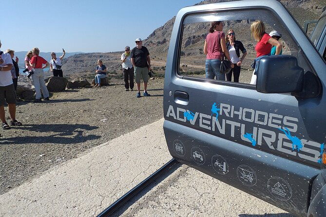 self-drive-4x4-jeep-safari-pick-ups-in-the-north