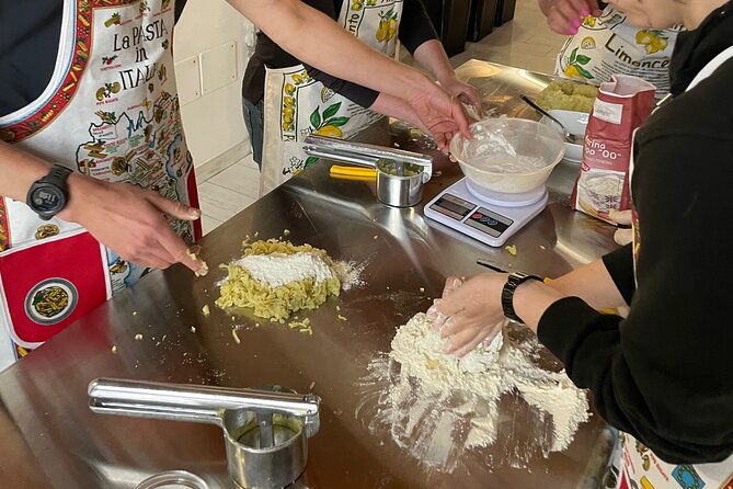 shared-cooking-class-with-fresh-garden-ingredients-in-sorrento