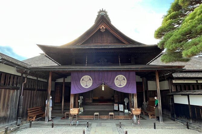 shirakawa-go-and-hida-takayama-private-day-trip-from-nagoya