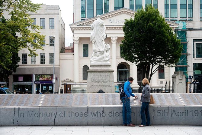 shore-excursion-from-belfast-including-giants-causeway-and-belfast-city