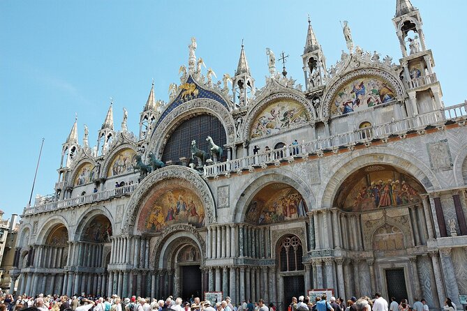 skip-the-line-st-marks-basilica-and-doges-palace-exclusive-tour