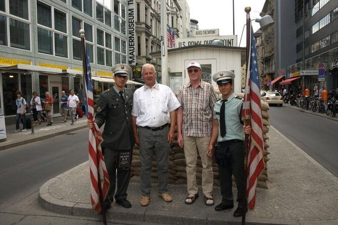 small-group-berlin-wall-bike-tour
