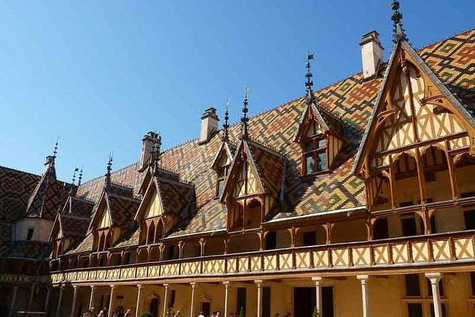 small-group-full-day-tour-of-cote-de-nuits-cote-de-beaune-vineyards-and-beaune-historical-district