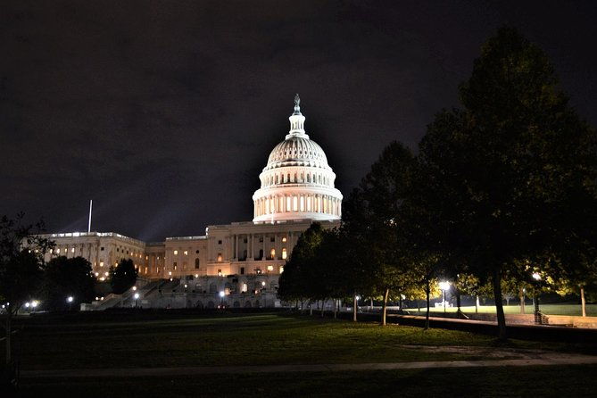 small-group-national-mall-night-tour-with-10-top-attractions